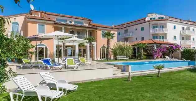 Appartamento Junior Suite Red a Villa Vizula