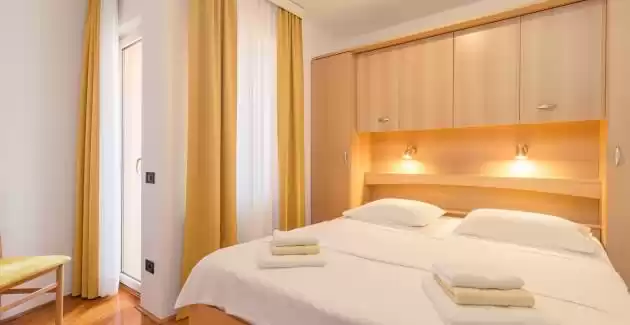 Apartman Yellow Junior Suite u Villi Vizula