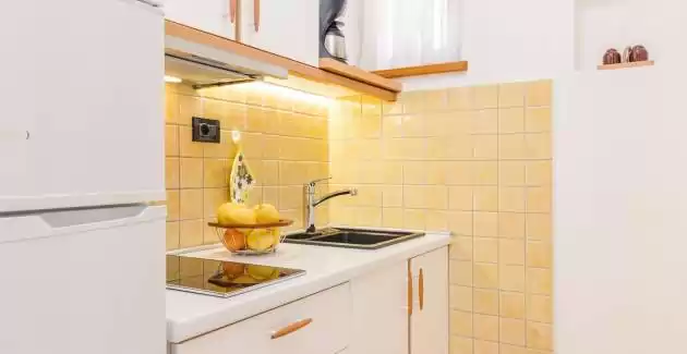 Apartment Yellow Junior Suite in Villa Vizula