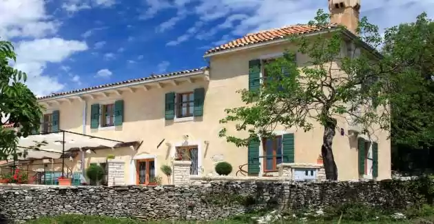 Villa Gelci with heated pool - Trget