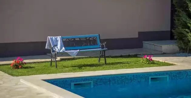 Ferienahus Lana mit eigenem Pool 