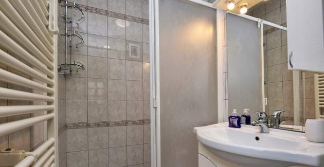 Ferienwohnung Lavizatic Dora