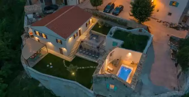 Villa Paola mit einem Dachpool