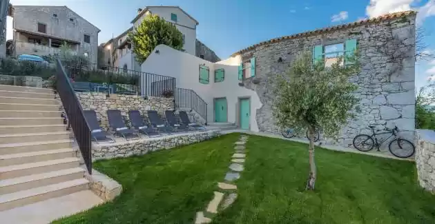 Villa Paola with a Roof-pool