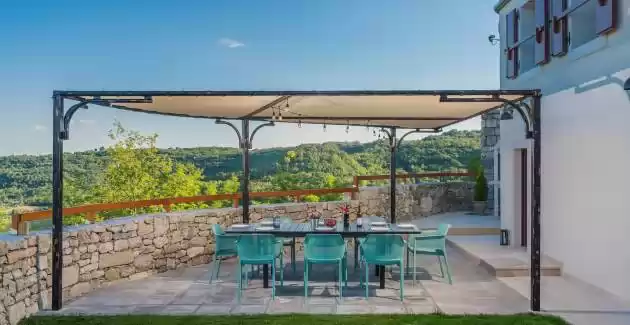 Villa Paola with a Roof-pool