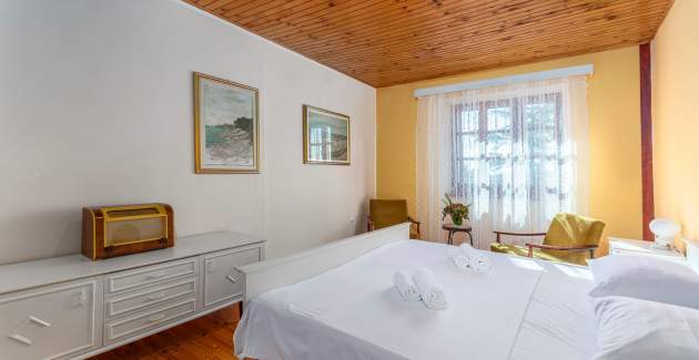 Istrian House Peresiji / Apartman AUA