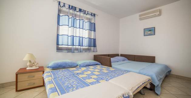 Apartments Jelena / Studio  A3 - Rab