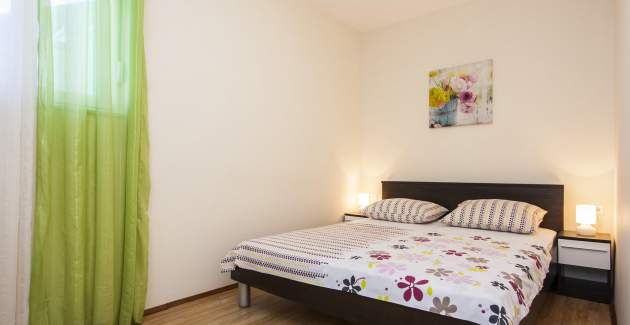 Apartment Smilje A1 - Rogoznica