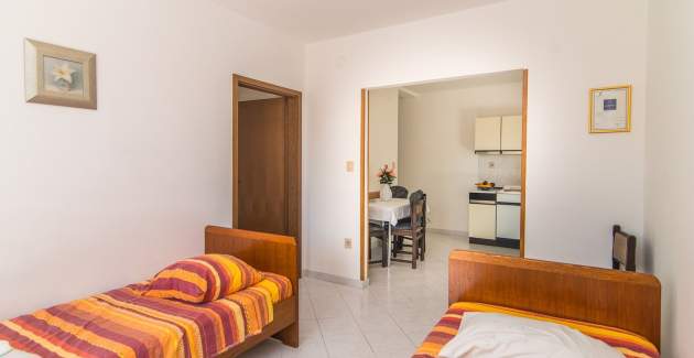 Apartment Pino Rabac A1