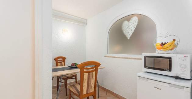 Studio Apartment Dolce Maro 2