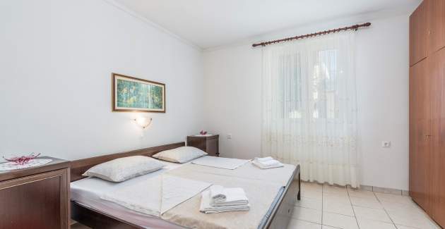 Two bedroom Apartment Rovis A2 -Tar