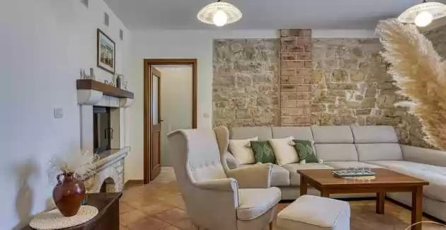 Villa Ladonja con piscina privata e sauna