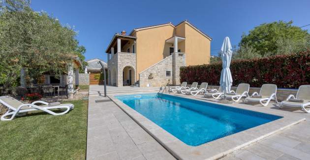 Villa Ladonja mit eigenem Pool und Sauna