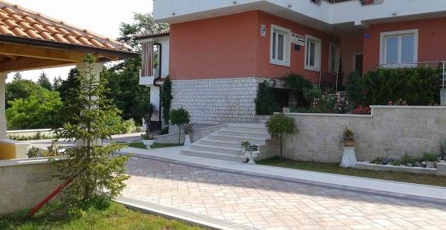 Studio apartman Laura A1
