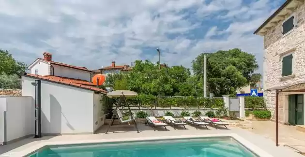 Ferienhaus Zita mit Privatem Pool