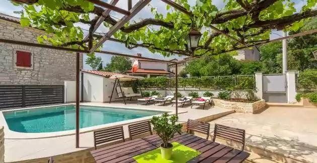 Ferienhaus Zita mit Privatem Pool