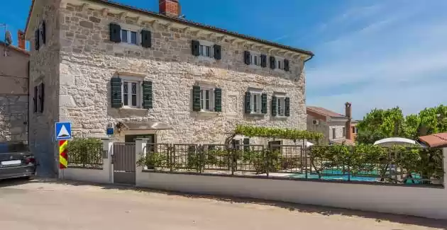 Ferienhaus Zita mit Privatem Pool