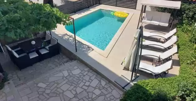 Ferienhaus Zita mit Privatem Pool