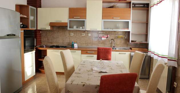 Apartman Marinovic A1 - Supetar