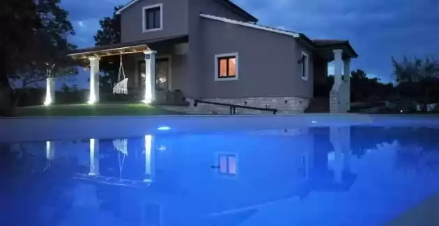 Ferienhaus Vita mit privatem Pool