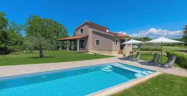 Ferienhaus Vita mit privatem Pool