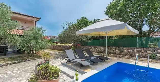 Appartamento Cerin con piscina a Rovigno