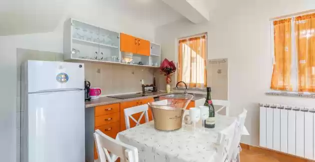 Apartment Cerin with Pool in Rovinj