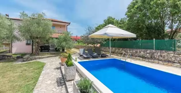 Apartment Cerin with Pool in Rovinj