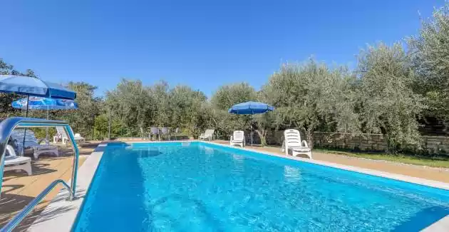 Ferienhaus Gianni mit privatem Pool