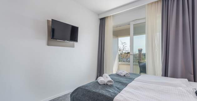 Ladavac Deluxe Double Room S9