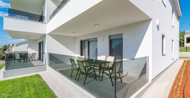 Apart Residence Blue Sea - Ferienwohnung A1 mit Terrasse