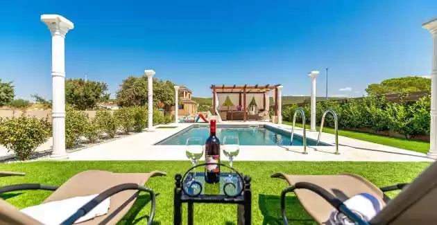 Affascinante Villa Aldonna - Bibinje