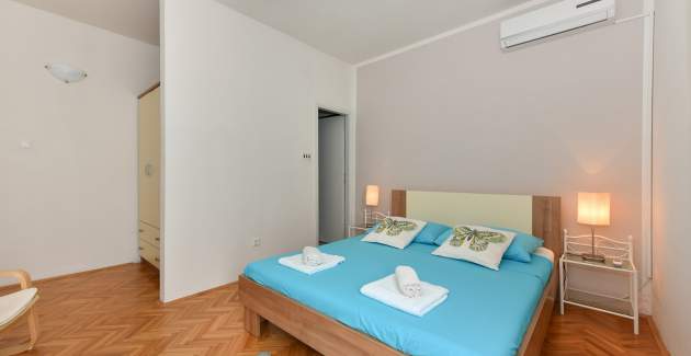 Four bedroom Apartment Markulin A1 - Preko