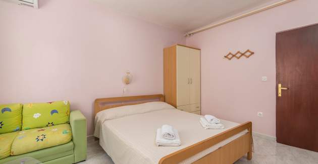 Apartment Nerina Studio A1- Novigrad