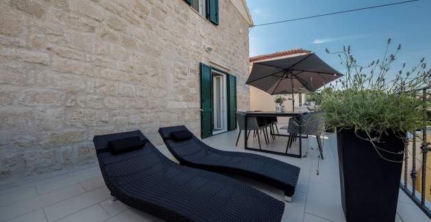 Villa Santino 50 m from the beach - island of Rab