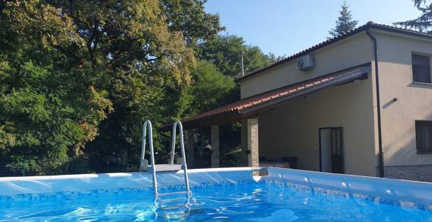 Kuća za odmor Nono s bazenom i jacuzzijem