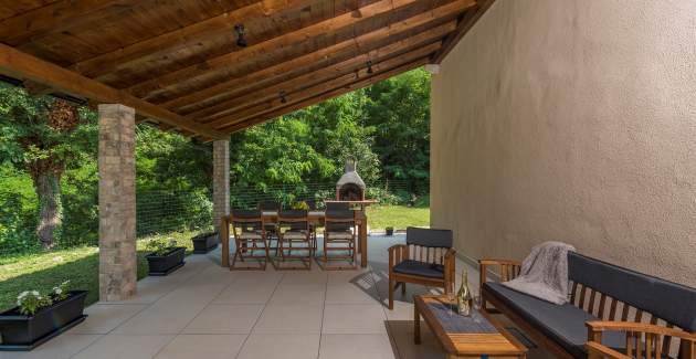 Kuća za odmor Nono s bazenom i jacuzzijem