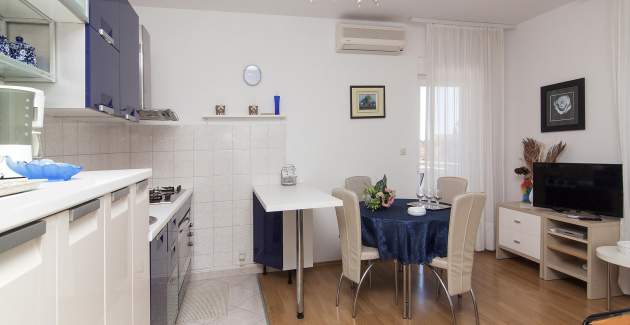 Apartments Ana Valbandon/ Two bedrooms Lavanda