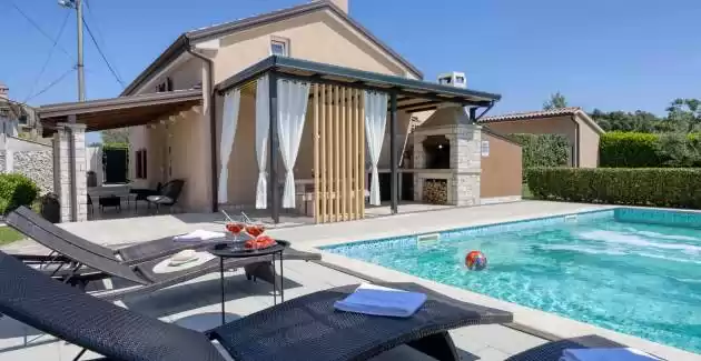 Villa Lana with private pool near Labin