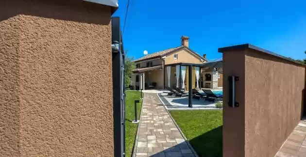 Villa Lana with private pool near Labin