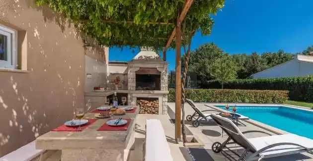 Villa Lana con piscina privata vicino a Albona