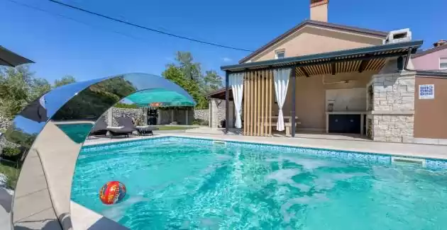 Villa Lana with private pool near Labin