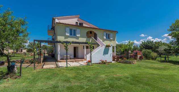 Apartment Stanko A4 mit dem Gartenblick in Fazana