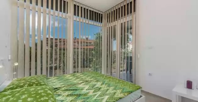 Ferienwohnung Vedran Kufci mit Terrasse und privatem Pool
