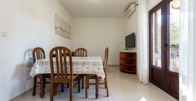 Appartamento Protega A1 con due camere da letto - Okrug Gornji