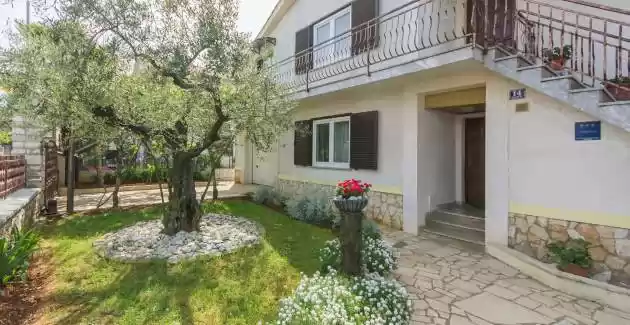 Ferienwohnung Emili A4 mit Balkon und Gartenblick