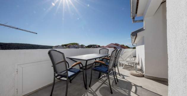 Apartments Korina / Apartment A3 with balcony and sea view - Island of Rab