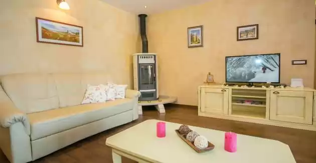 Charming Villa Luce Ribari