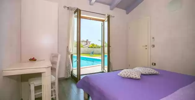 Charming Villa Luce Ribari