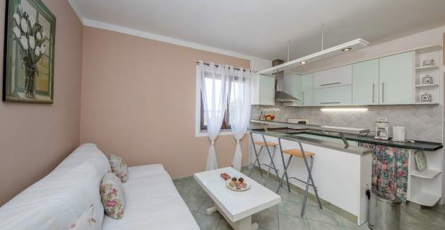 One Bedroom Apartment with Balcony Debelic A2 - Island of Rab